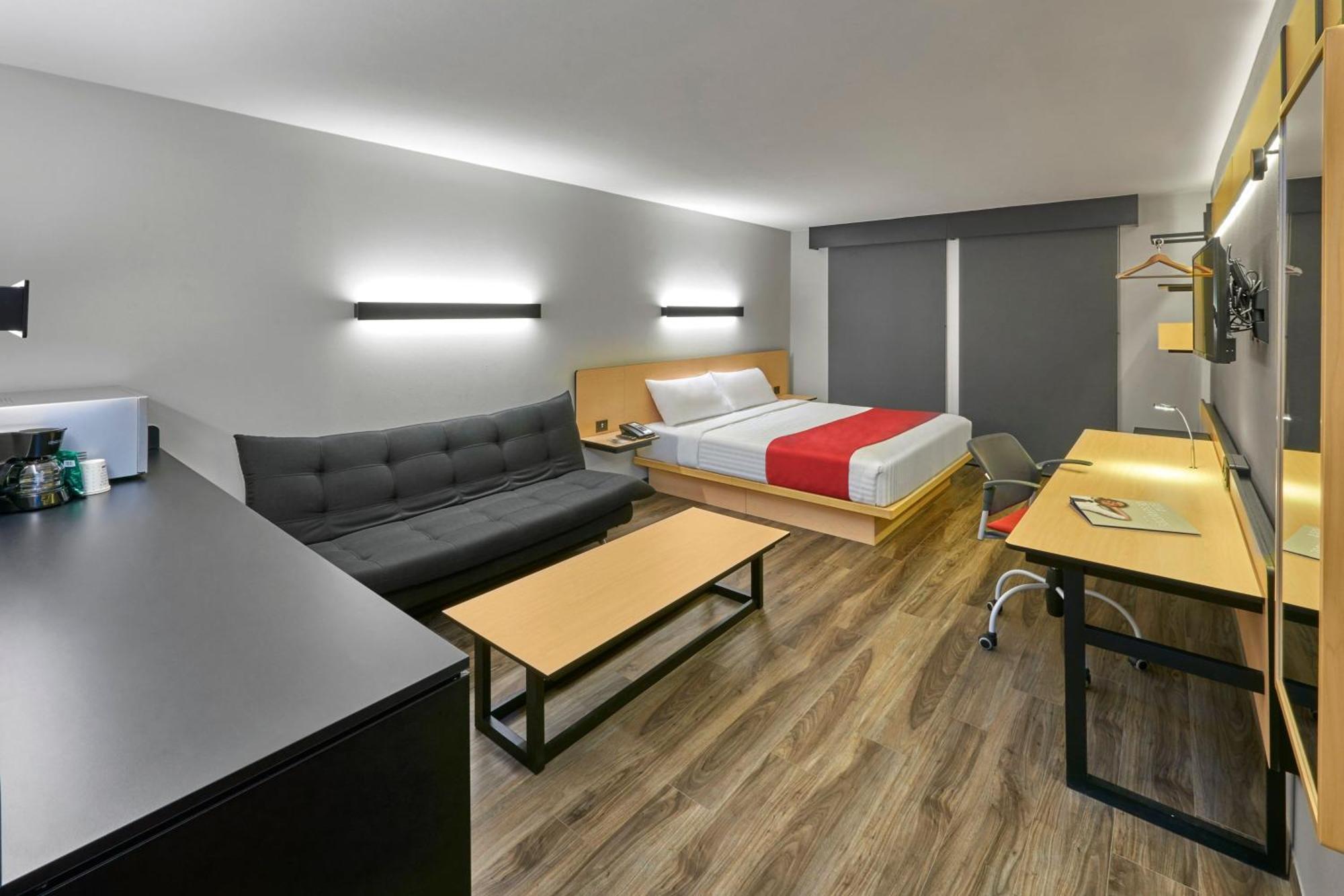 City Express Plus By Marriott Leon Centro De Convenciones Exteriér fotografie