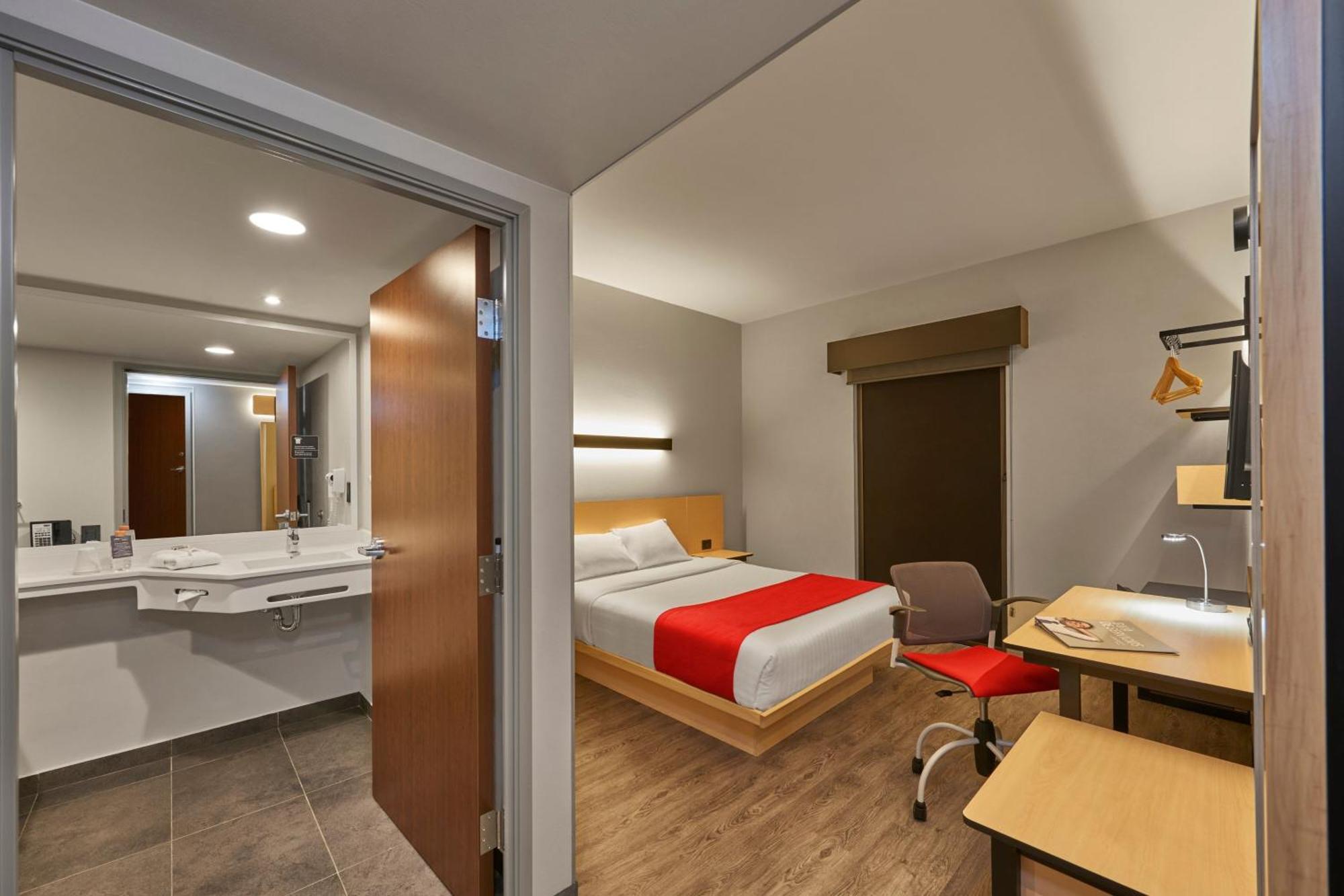 City Express Plus By Marriott Leon Centro De Convenciones Exteriér fotografie