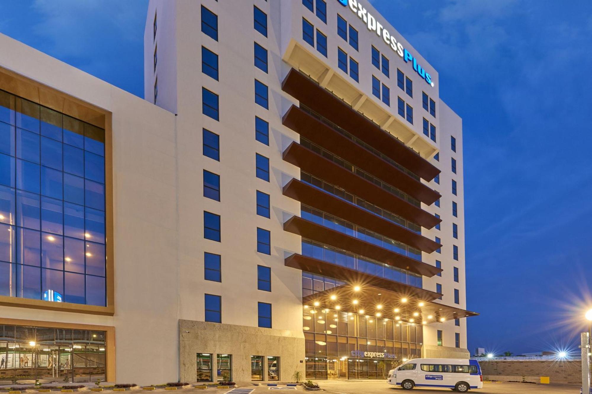 City Express Plus By Marriott Leon Centro De Convenciones Exteriér fotografie